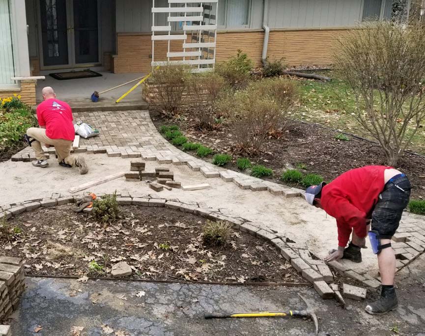 professional hardscaping contractor